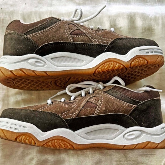 SNEAKERS, BROWN, EQUAL TO LADIES SIZE 8, LACES WITH GROMMETS, BY ALTRA, NEW NEVE - Picture 5 of 10